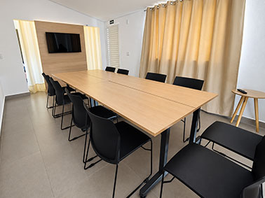 Sala de reunião do Eccolo em São Carlos